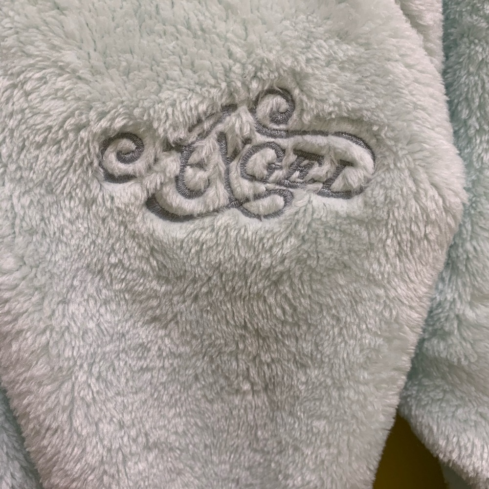 Victoria Secret Plush Robe - Picture 2 of 8